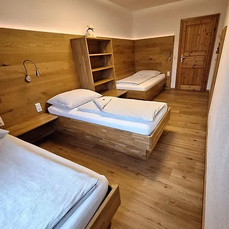 Baby- Und Kinderbauernhof Riegler Gasthof Rossleithen
